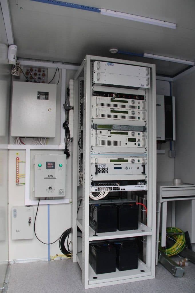 пересувні радіотелевізійні станції та мобільна телекомунікаційна лабораторія