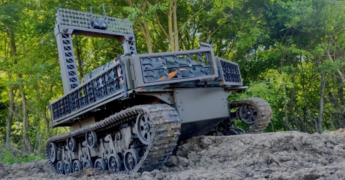 вітчизняний безпілотний наземний комплекс «Мураха»