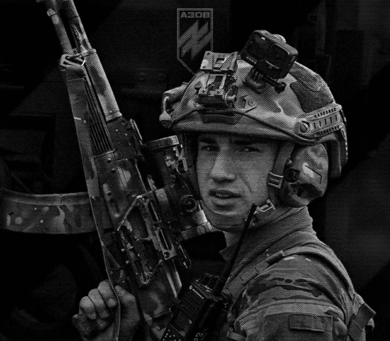 Назарій «Грєнка» Гринцевич вступив в артилерійський підрозділ «Азову» у 18 років. Фото: з офіційної сторінкиа 1-го корпусу НГУ «Азов» у Фейсбук.