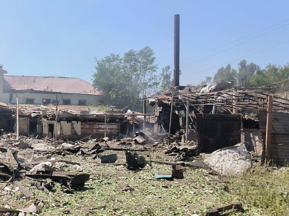 Наслідки російських обстрілів Донеччини 28 липня. Фото: Facebook/Вадим Філашкін