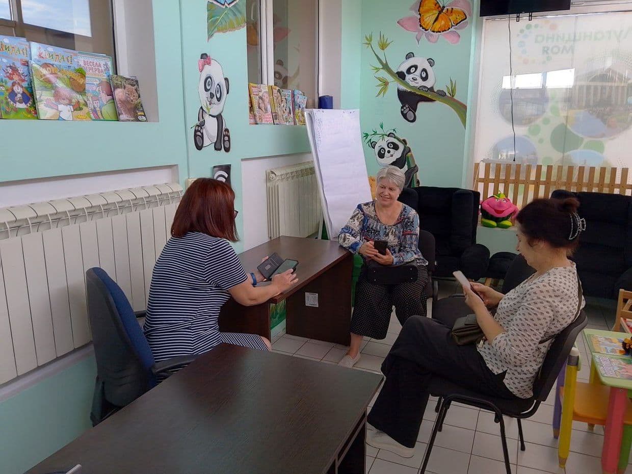 Хаб для ВПО з Луганщини. Фото: Facebook/Луганська ОДА