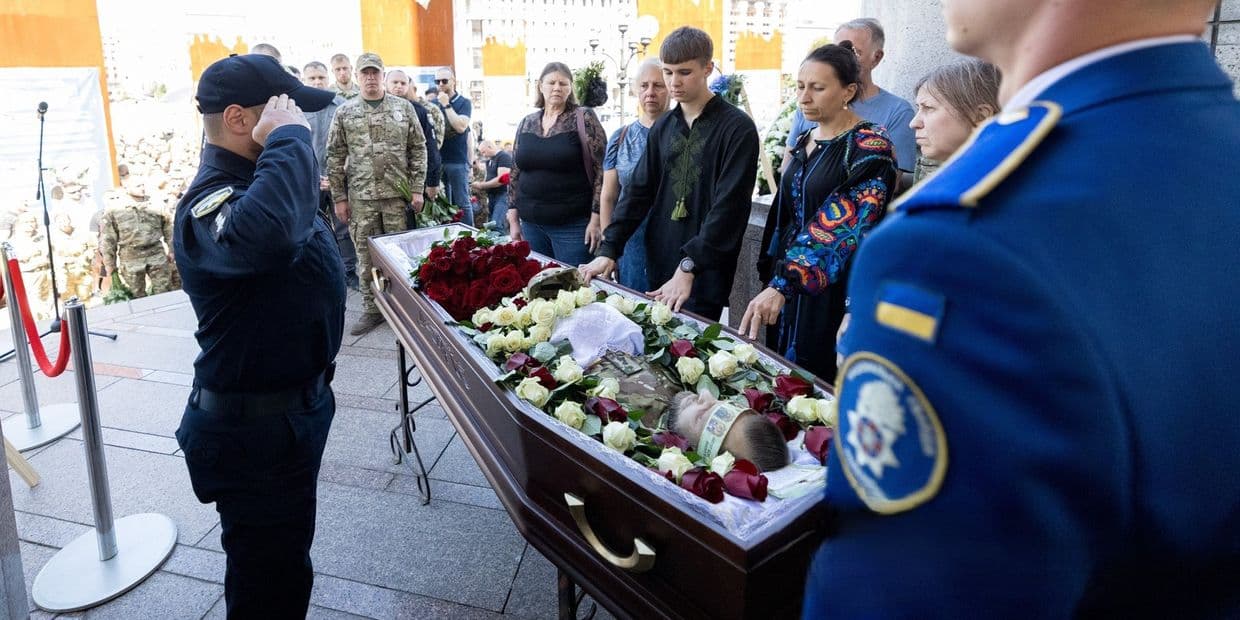 Прощання з командиром Об'єднаної штурмової бригади Національної поліції України "Лють" полковником поліції Максимом Казбаном, 24 липня. Фото: Національна поліція України