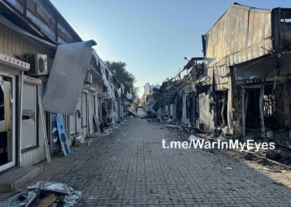 Горіли нафтобаза та військовий штаб: що відбулось вночі в окупованих Луганську та Донецьку