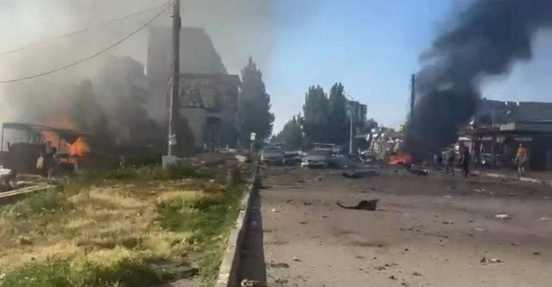 Наслідки "прильоту" по Добропіллю 16 липня. Фото: Telegram/WARSHAL 