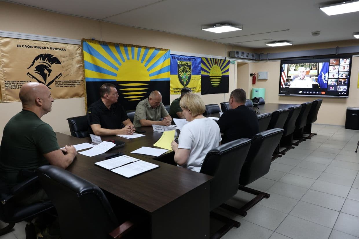 <em>Підписання меморандуму між Донеччиною та американським штатом Коннектикут. Фото: Facebook/Вадим Філашкін</em>