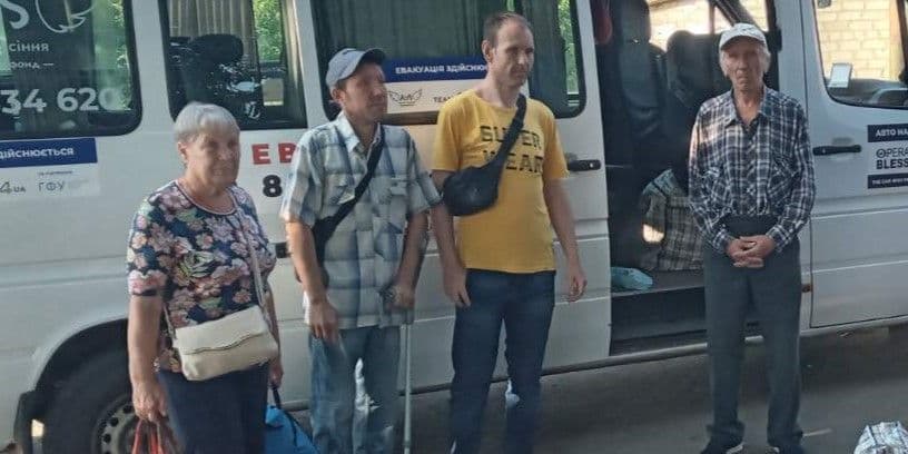 <em>Жителі Костянтинівської громади, які були евакуйовані 6 серпня. Фото: Костянтинівська МВА</em>