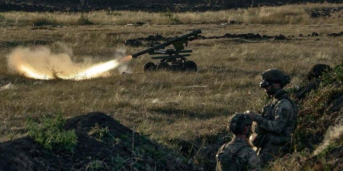 <em>Інженери 28-ї ОМБр розробили систему ППО на основі наземної роботизованої платформи, озброєної переносним зенітно-ракетним комплексом "Игла". Фото: Костянтин Ліберов</em>