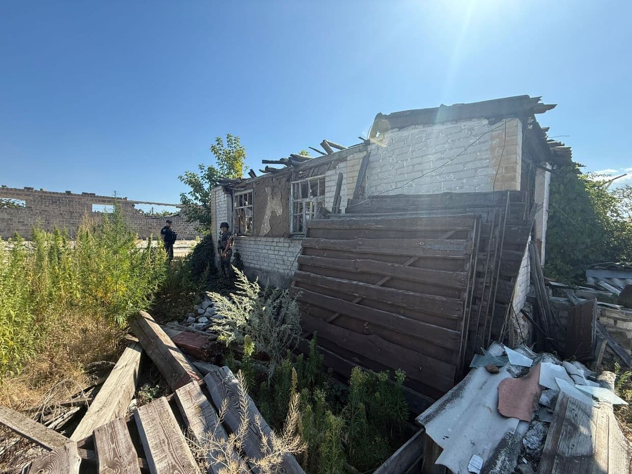 <em>Наслідки російських обстрілів Донеччини 20 серпня. Фото: Facebook/Вадим Філашкін</em>