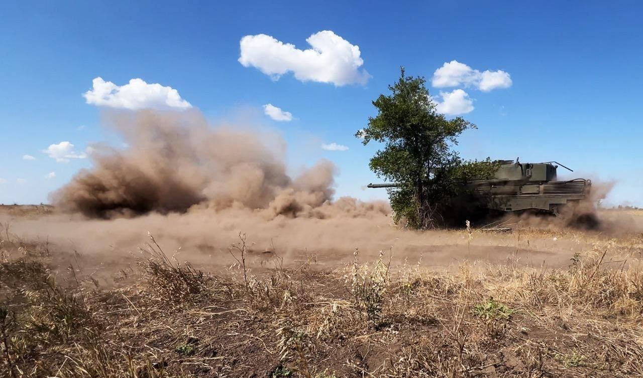 <em>Танк Leopard. Фото комунікаційного підрозділу оперативного командування "Південь"</em>