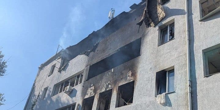 <em>Наслідки російських обстрілів Костянтинівки 28 серпня 2025 року. Фото: Facebook/Сергій Горбунов</em>