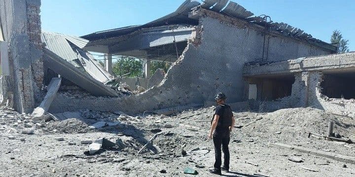 <em>Наслідки російських авіаударів по Костянтинівці 27 серпня 2025 року. Фото: Facebook/Сергій Горбунов</em>