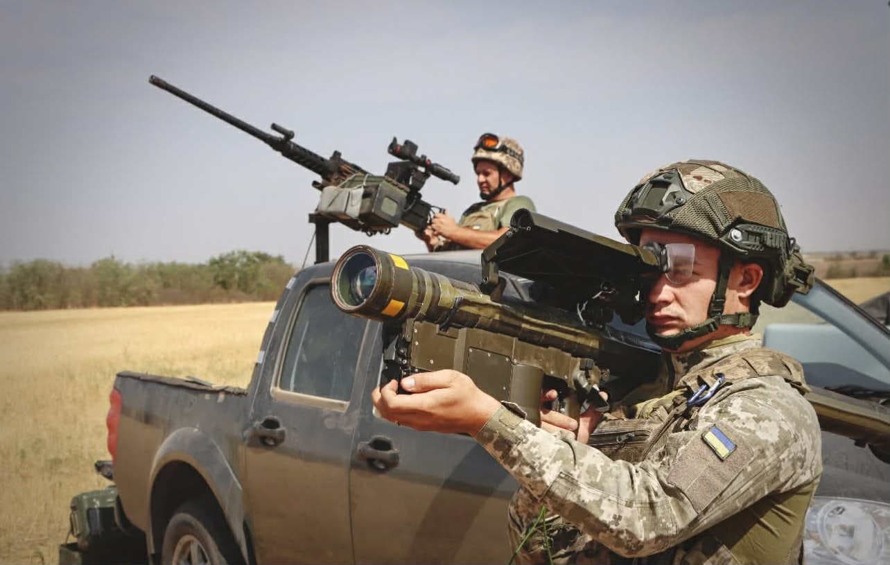 <em>фото ілюстративне: зенітна ракетна Херсонська бригада. Українські військові зі зброєю</em>