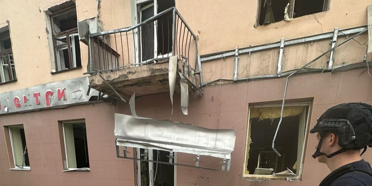 <em>Наслідки російського удару по місту Костянтинівка 10 вересня 2025 року. Фото: Facebook/Сергій Горбунов</em>