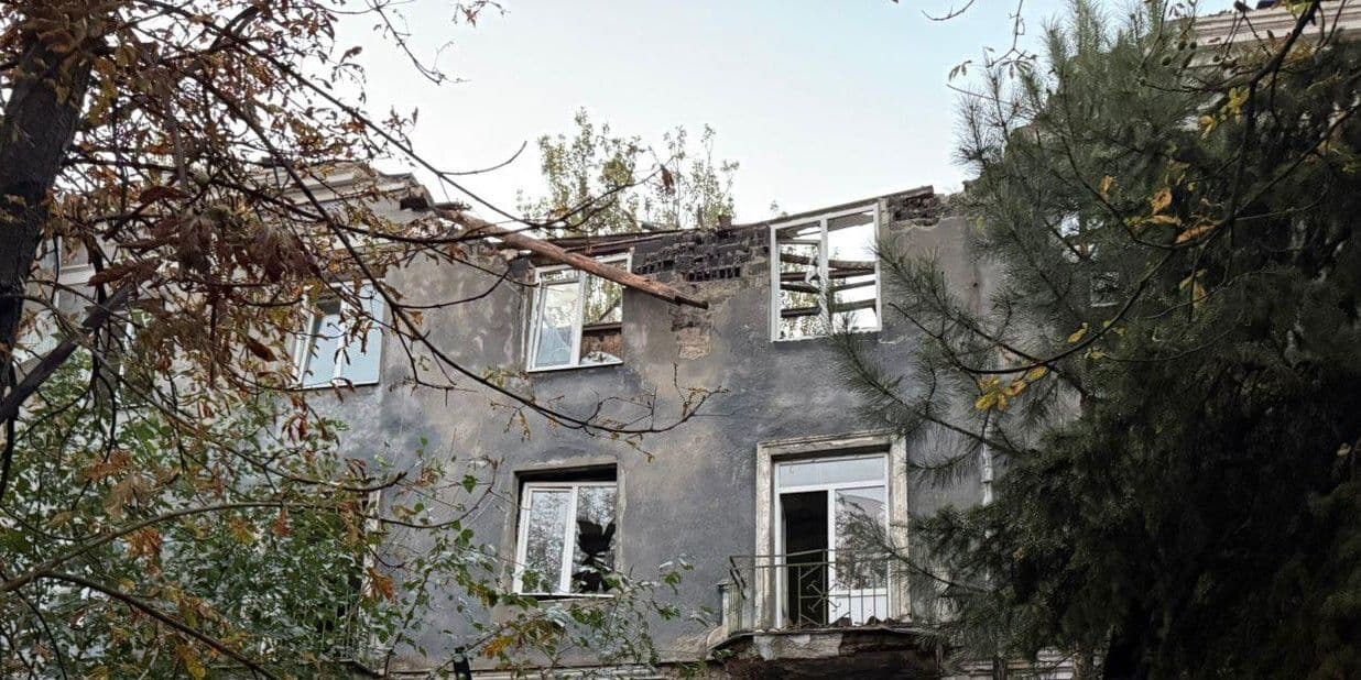 <em>Наслідки російської дронової атаки на Краматорськ 17 вересня 2025 року. Фото: Facebook/Олександр Гончаренко</em>