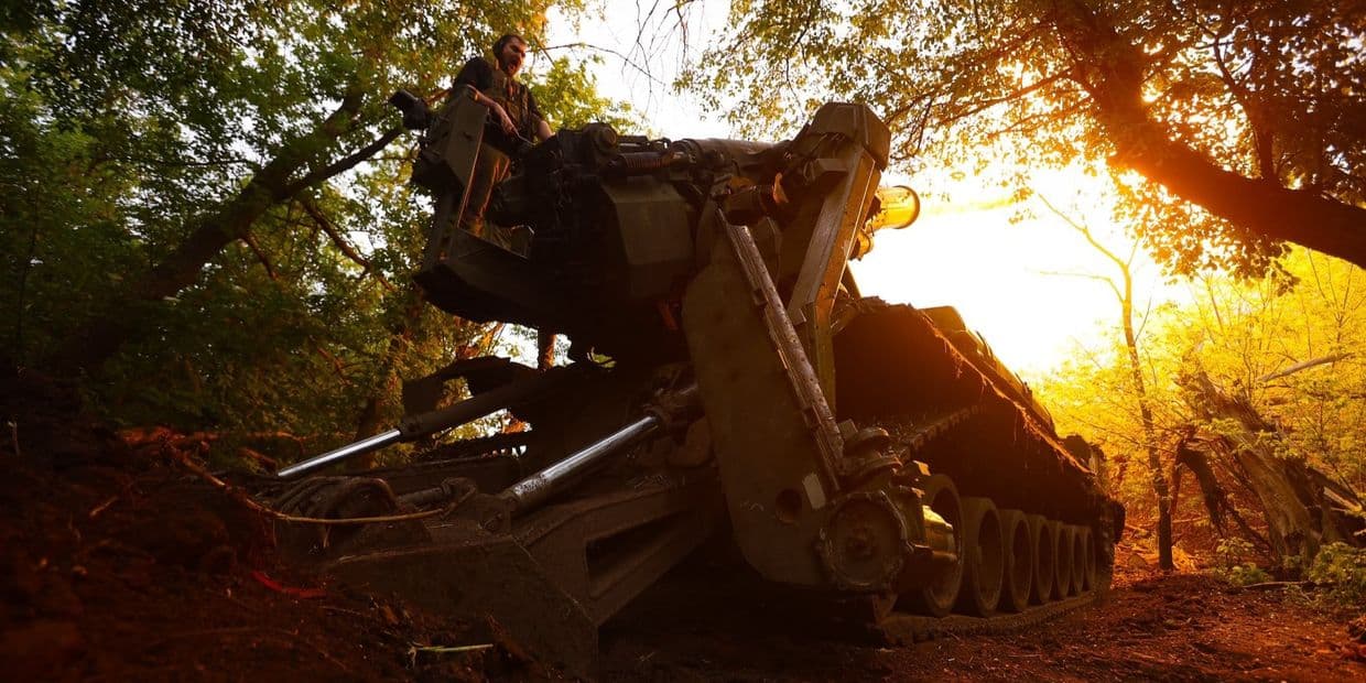 Стреляет САУ "Пион". Фото: 43 отдельная артиллерийская бригада им. гетмана Тараса Трясила