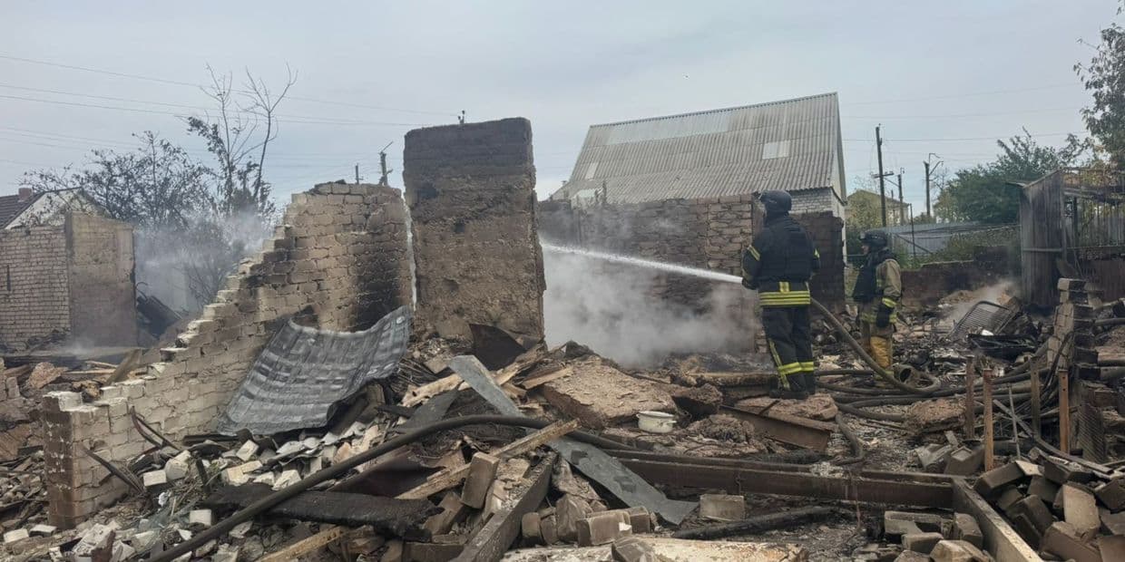 <em>Ліквідація наслідків російського обстрілу Лиману 18 вересня 2025 року. Фото: ДСНС Донеччини</em>