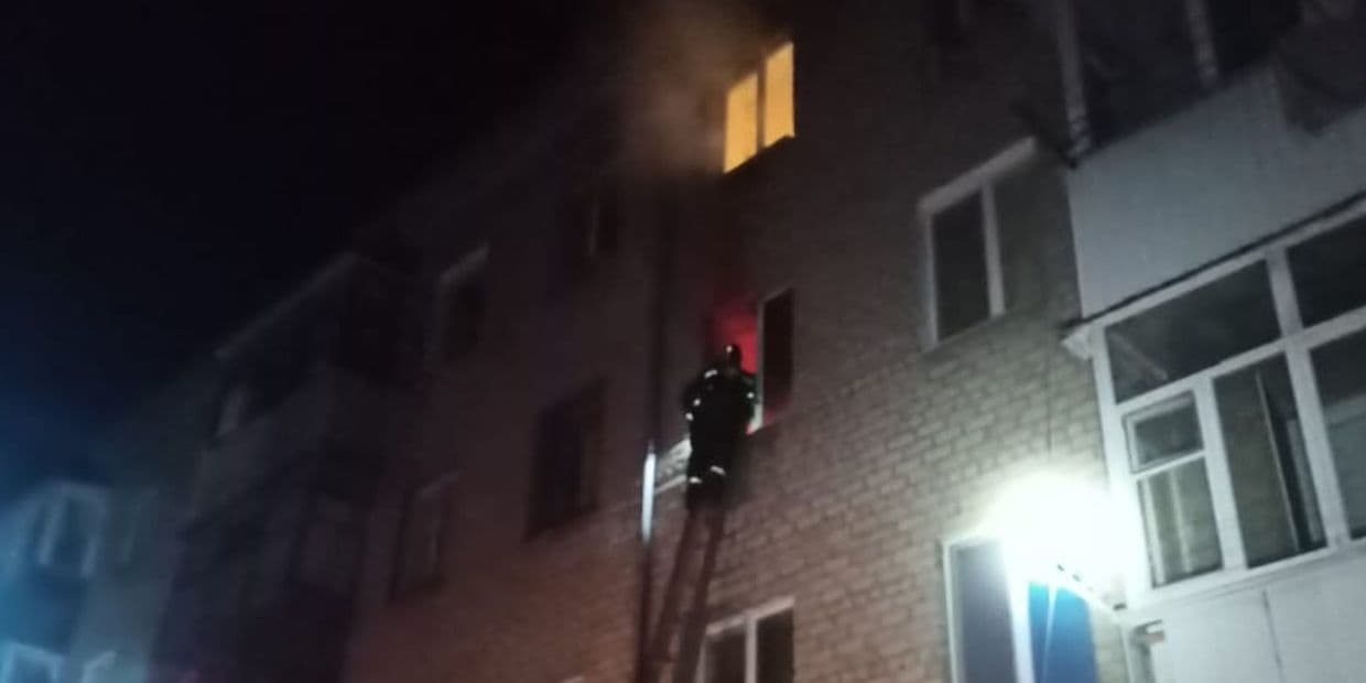 <em>Пожежа у багатоповерхівці у Краматорську 23 вересня 2025 року. Фото: ДСНС Донеччини</em>