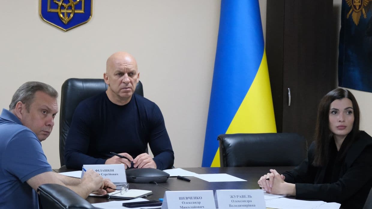 <em>У Донецькій ОВА напрацювали дорожню карту допомоги військовим і цивільним. Фото: Донецька ОВА</em>