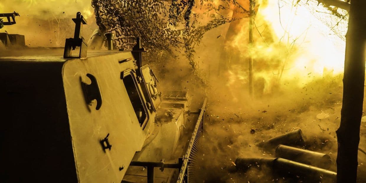 Стріляє САУ 2С3 "Акація". Фото: 24 ОМБр