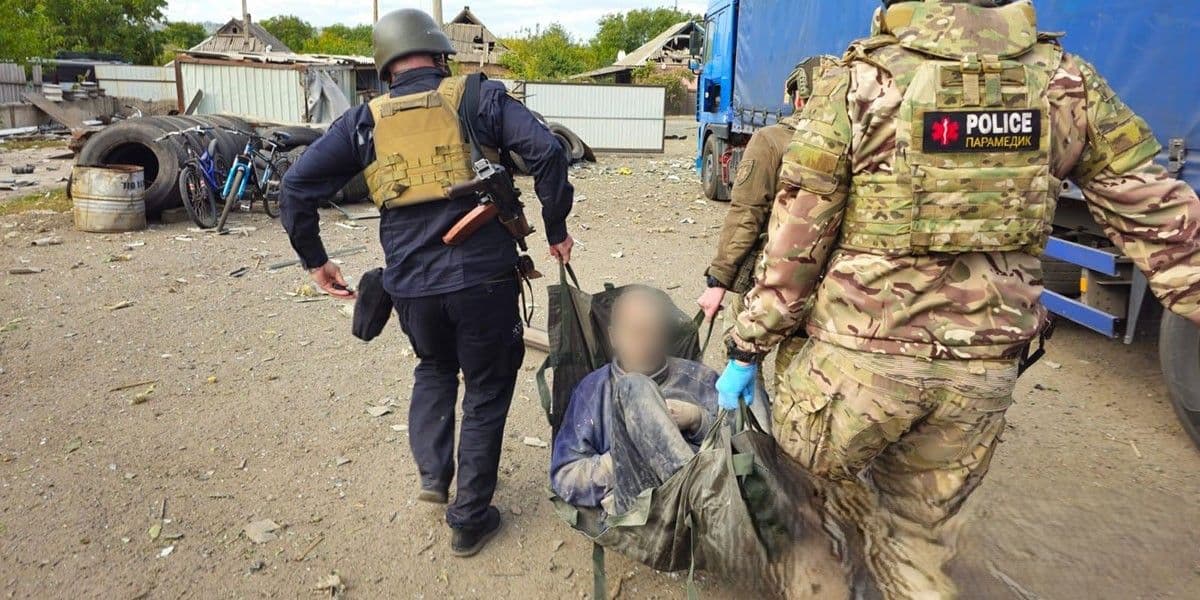 Ворог продовжує обстрілювати Дружківку, щонайменше 2 людини поранено (фото, відео)