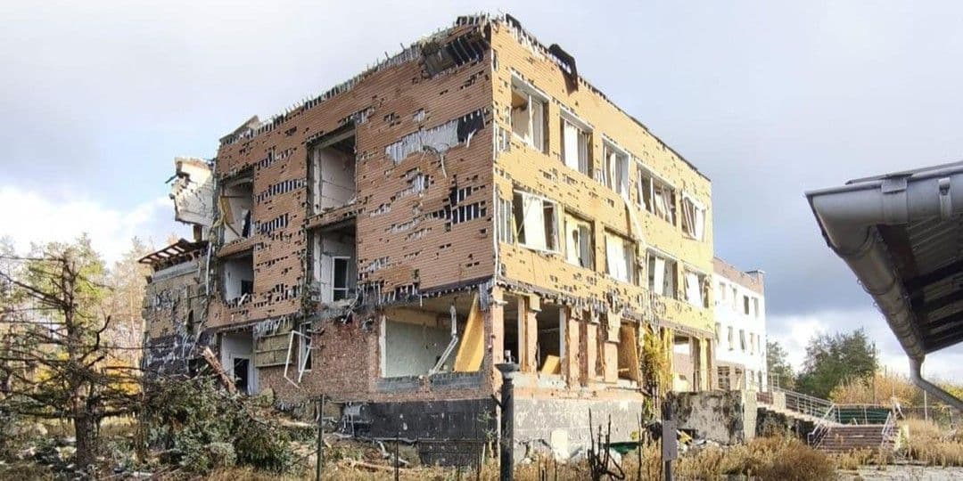 <em>Наслідки російського обстрілу Донеччини 22 жовтня 2025 року. Фото: НПУ</em>