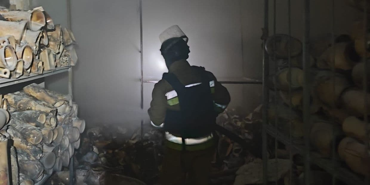 Дві пожежі погасили у Слов'янську вночі: росіяни вдарили по підприємствах (фото)