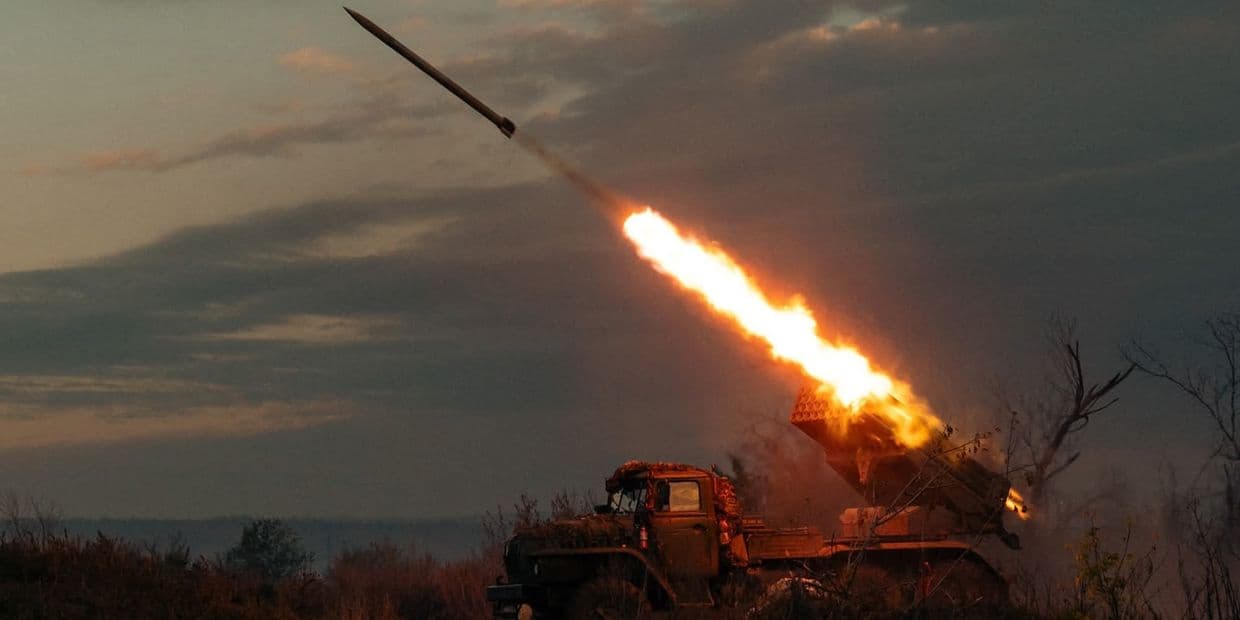 <em>Стріляє "Град". Фото: Telegram/Генштаб ЗСУ</em>