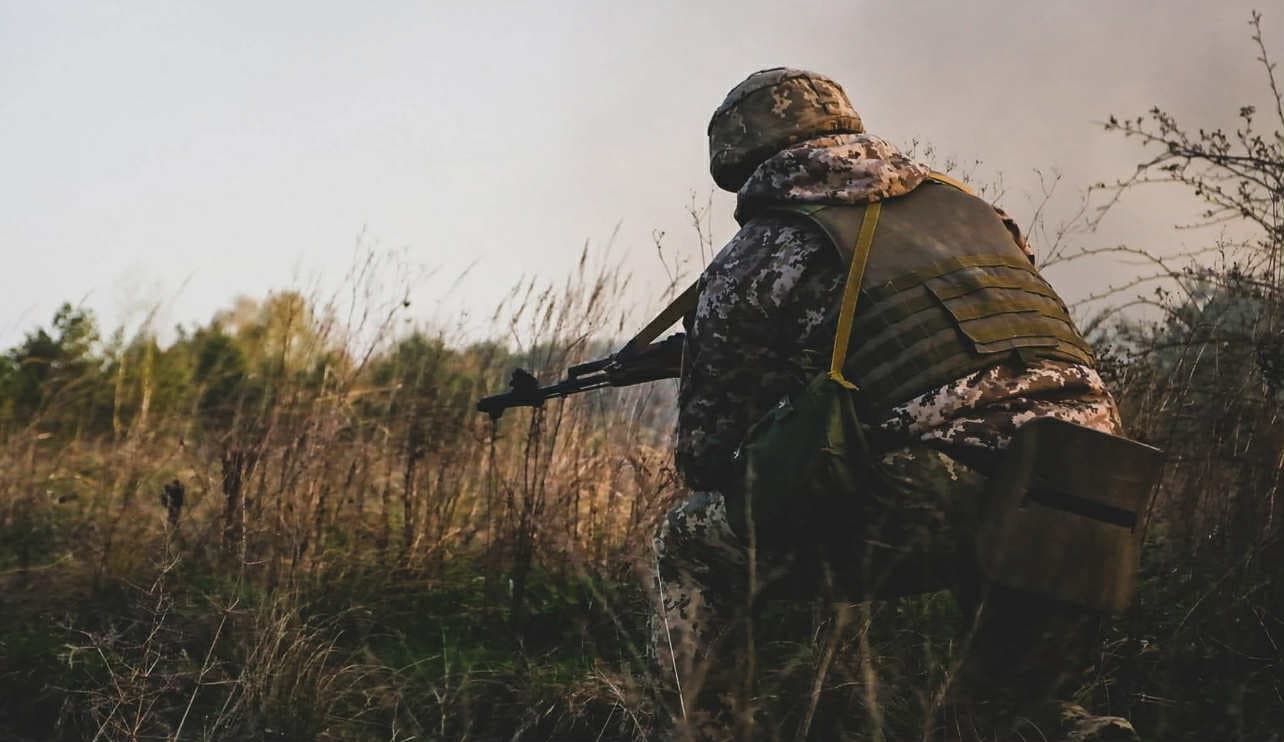 <em>Украинский военный. Фото: 406 оабр им. генерал-хорунжего Алексея Алмазова, 2025</em>