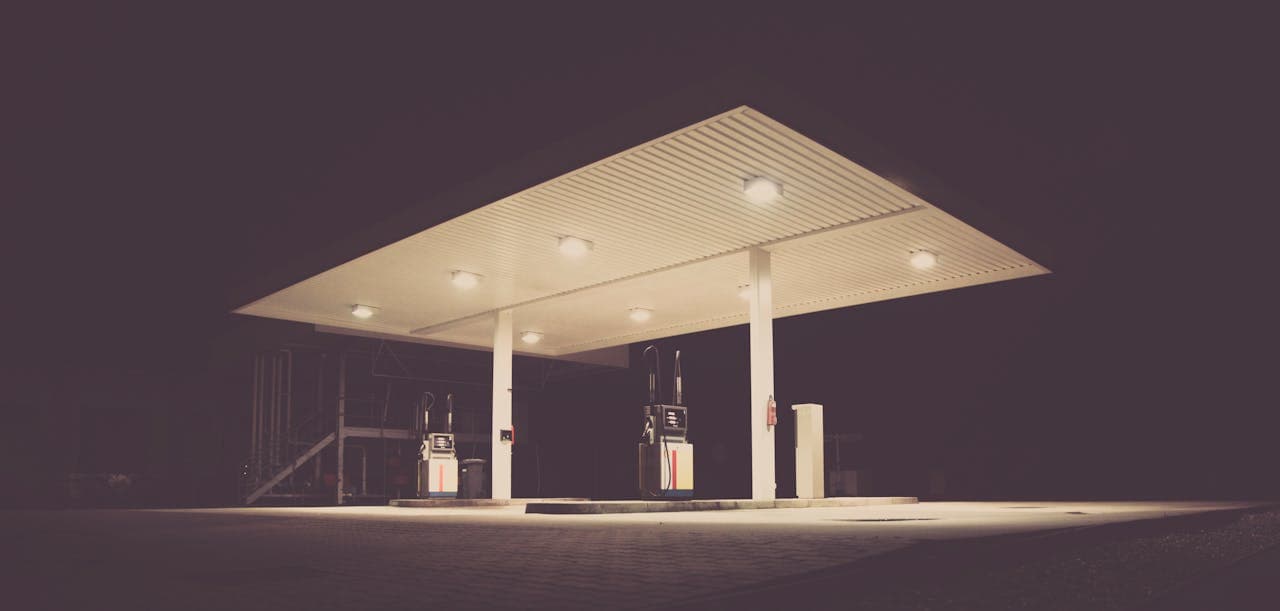 <em>Пустая заправка. Фото: Markus Spiske из Pexels</em>