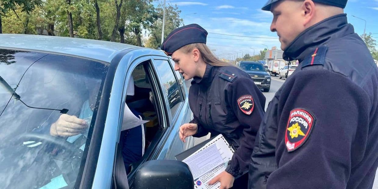 <em>Окупаційна поліція у так званій "лнр". Фото з відкритих джерел</em>