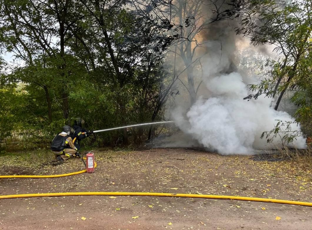 <em>Гасіння пожежі. Фото: Краматорська міська рада</em>