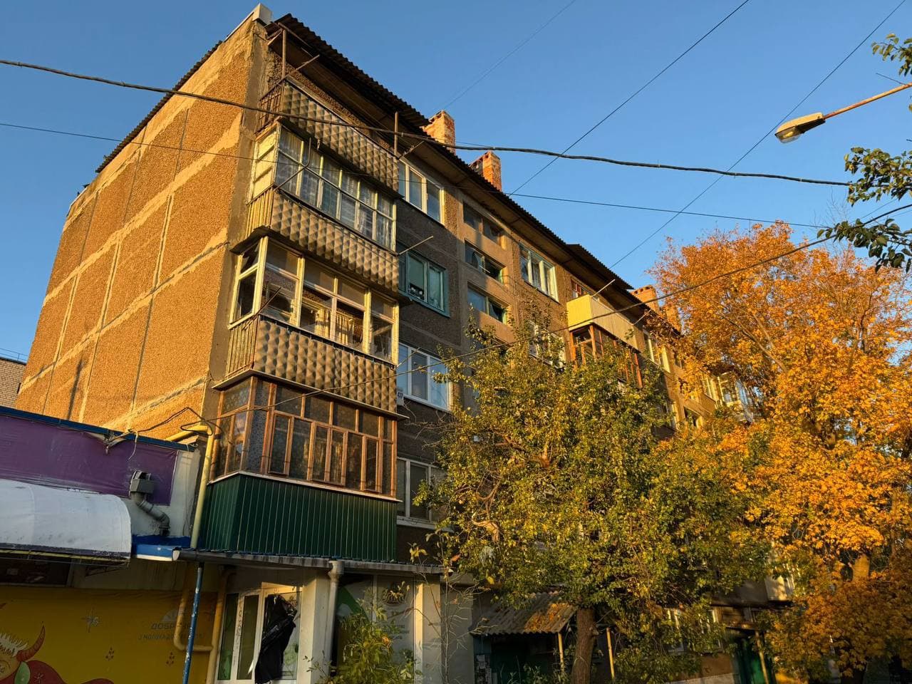 <em>Наслідки російського удару по Краматорську, 14 жовтня 2025 року. Фото: Краматорська міська рада</em>