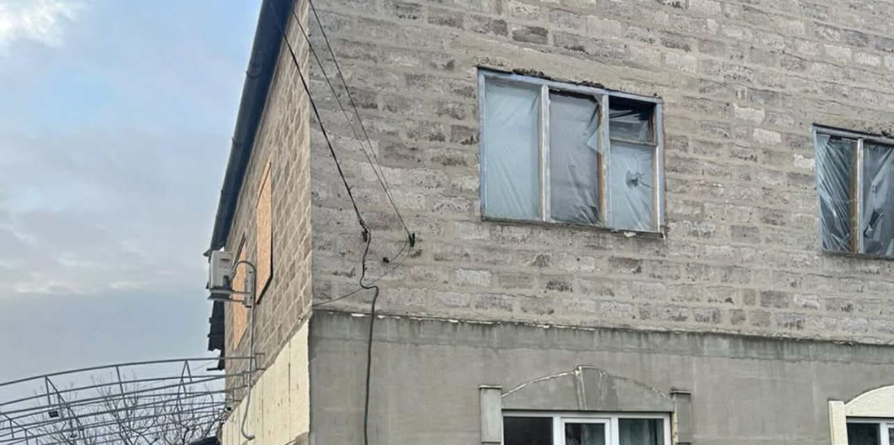 Один человек погиб и один — ранен из-за атак России в Донецкой области