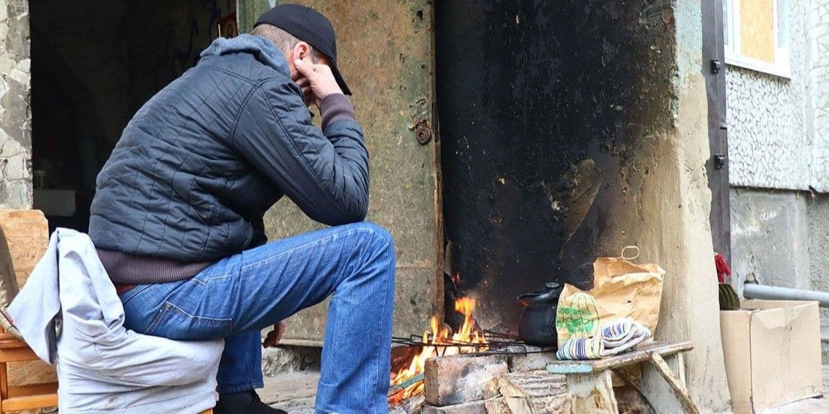 Попри небезпеку у понівеченій ворогом Костянтинівці залишається понад 5 тис. цивільних