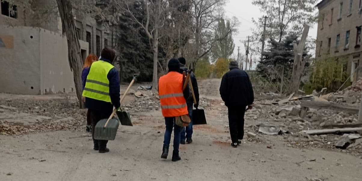 У Костянтинівській громаді більше не нараховують плату за управління будинками та вивіз сміття (фото)