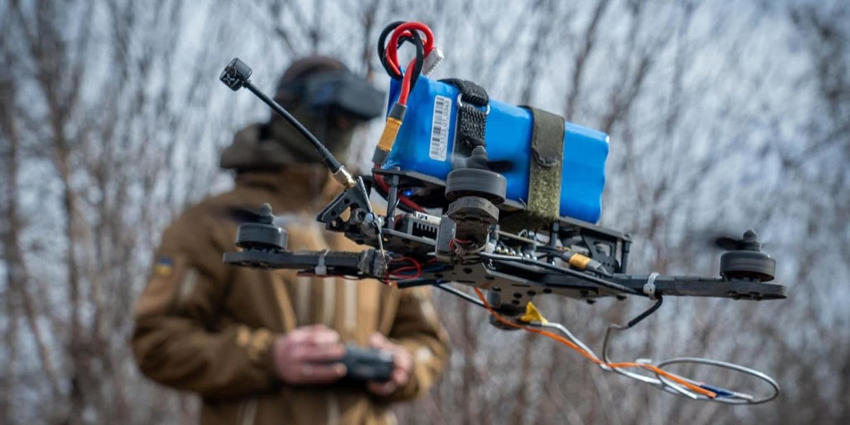 <em>Український дронарь. Фото: 43 ОМБр</em>