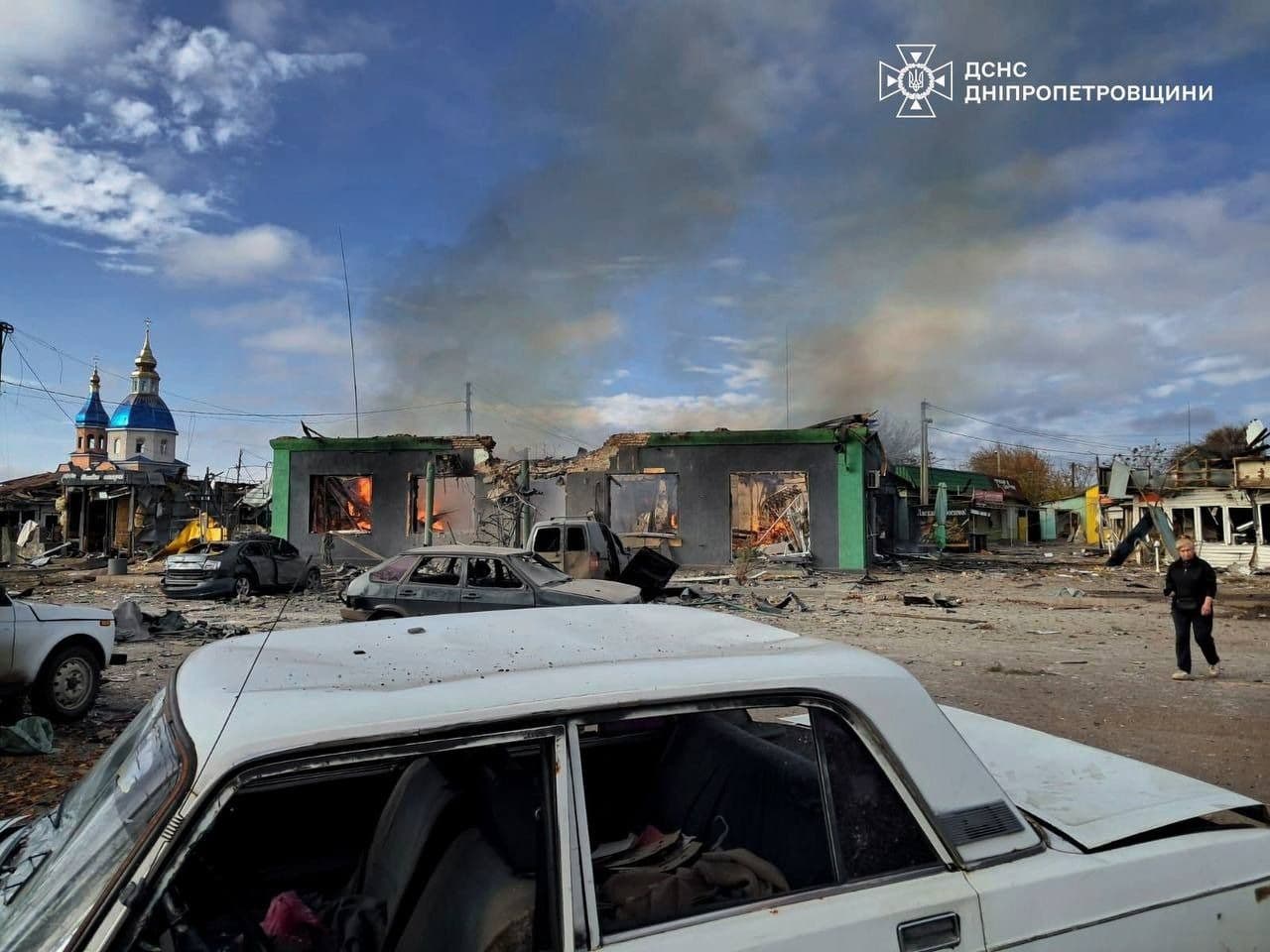 <em>В ГСЧС рассказали о последствиях российских атак в Донецкой области. Фото: ГСЧС</em>