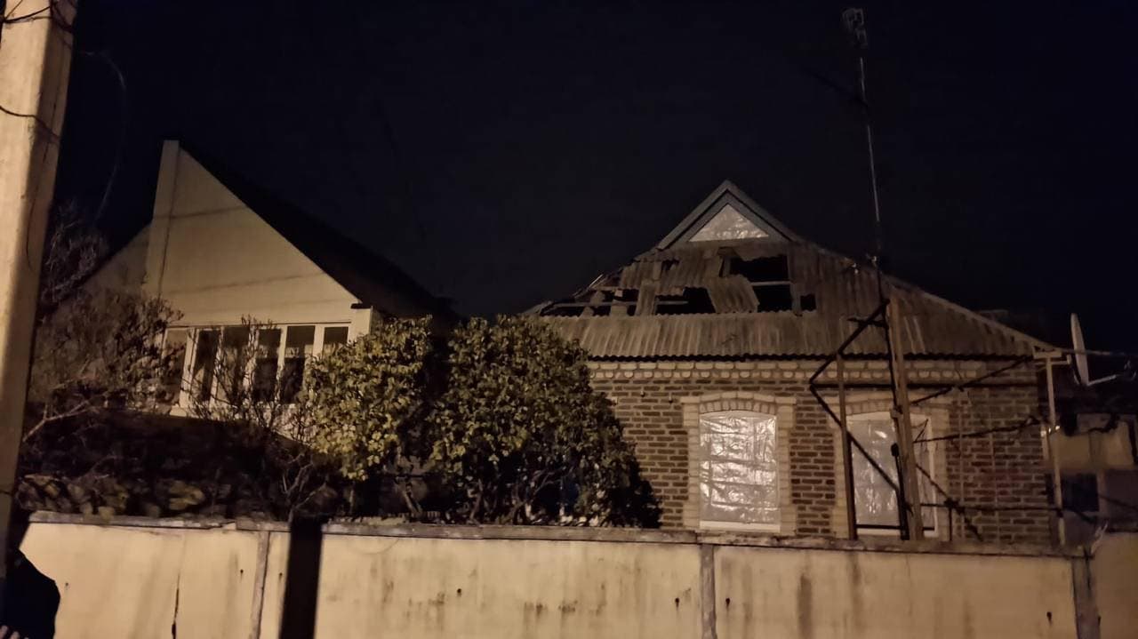Російська "Молнія" вдарила поблизу житлового будинку в Краматорську: що відомо