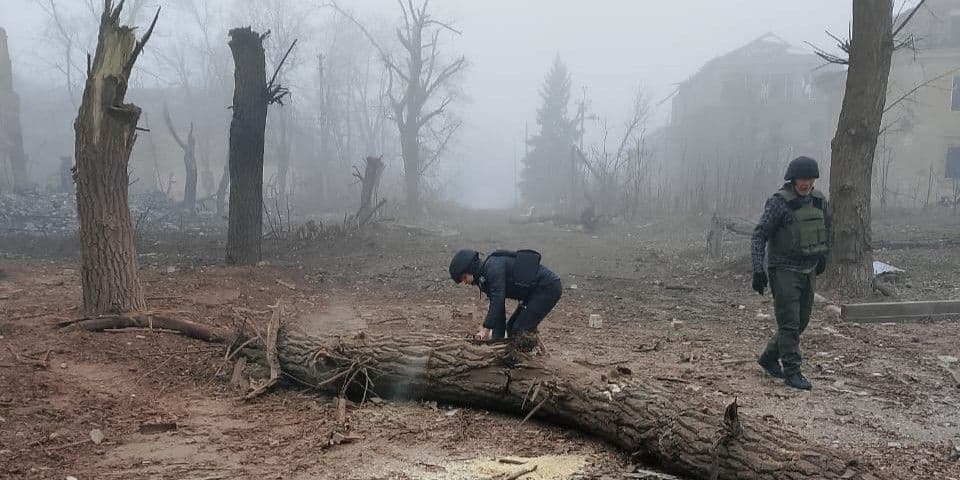 Ворог цілеспрямовано продовжує руйнувати логістичні шляхи Костянтинівської громади (фото)