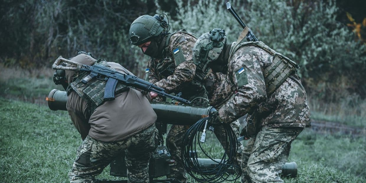 Протитанкісти зі "Стугною". <em>Фото: 56-та окрема мотопіхотна Маріупольська бригада</em>