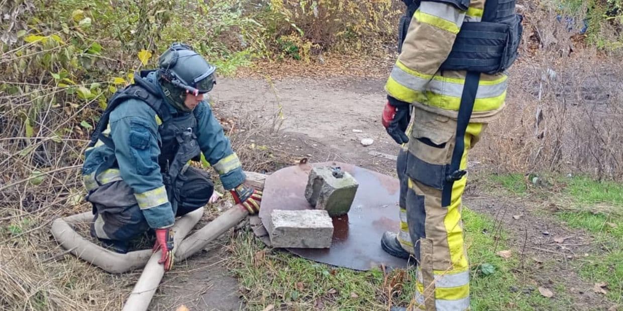 <em>Работают спасатели. Дружковка, 7 ноября 2025 года Фото: ГСЧС Донетчины</em>