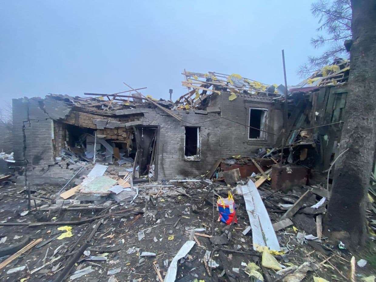 У Краматорську після ворожої атаки пошкоджено три десятки житлових будинків