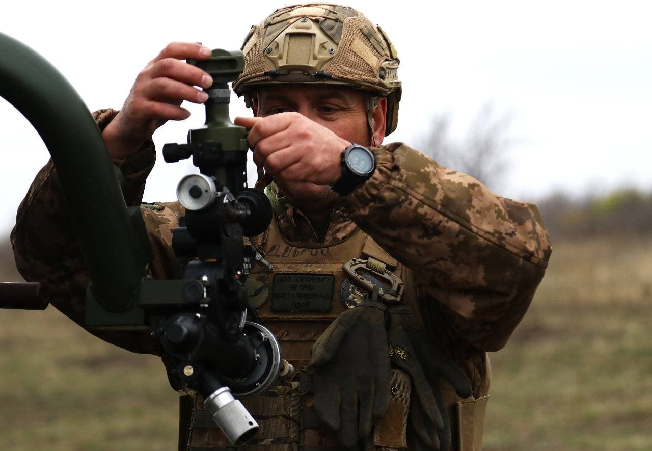 На Славянском направлении противник совершил сегодня семь атак в разных районах