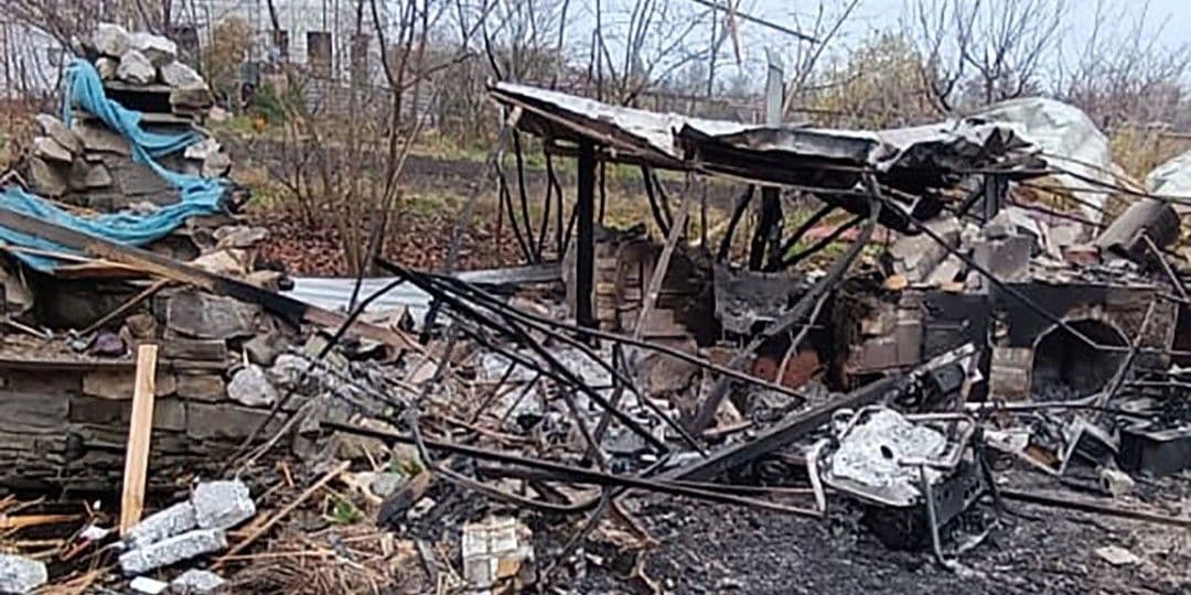 Унаслідок російських ударів по Донеччині зруйновано ще 10 цивільних об'єктів, поранено 2 людей (фото)