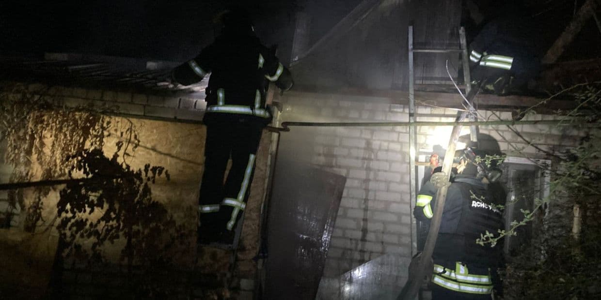 Уночі вогнеборці виїздили на пожежу в Краматорську: що відомо (фото)