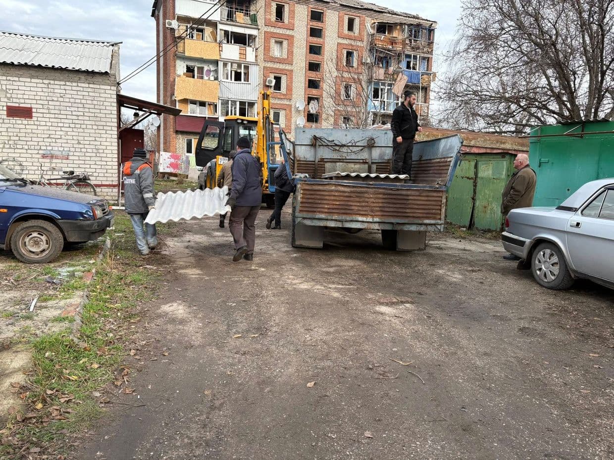 Ворог тричі обстріляв Словʼянськ