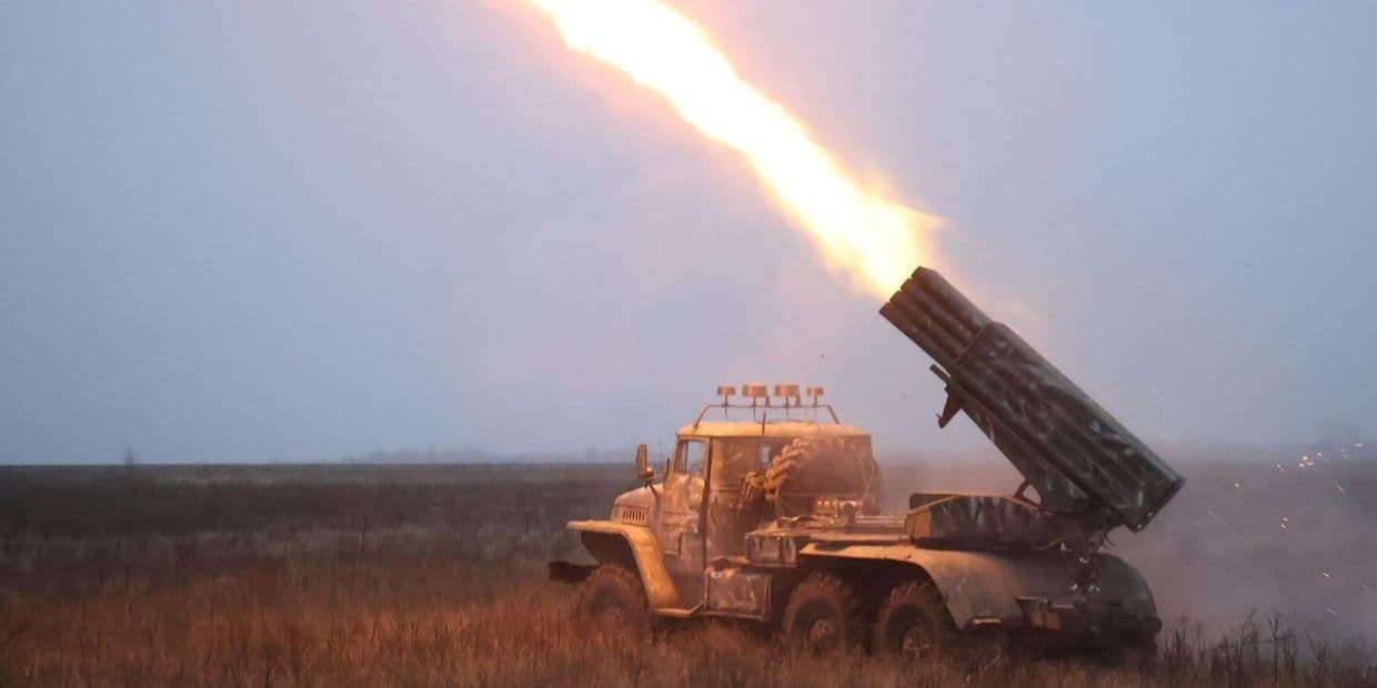 <em>Стріляє "Град". Фото: 152 ОЄБр</em>