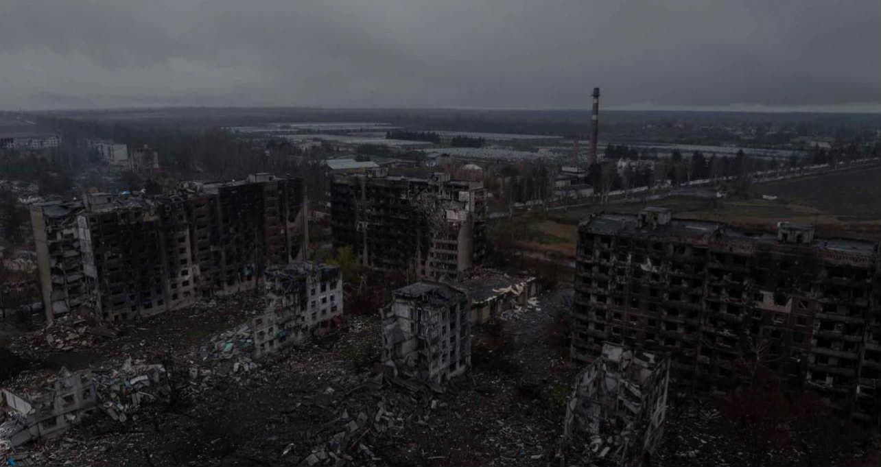 <em>фото: 93 ОМБР "Холодний Яр", зруйнована росіянами житлова забудова Костянтинівки. </em>