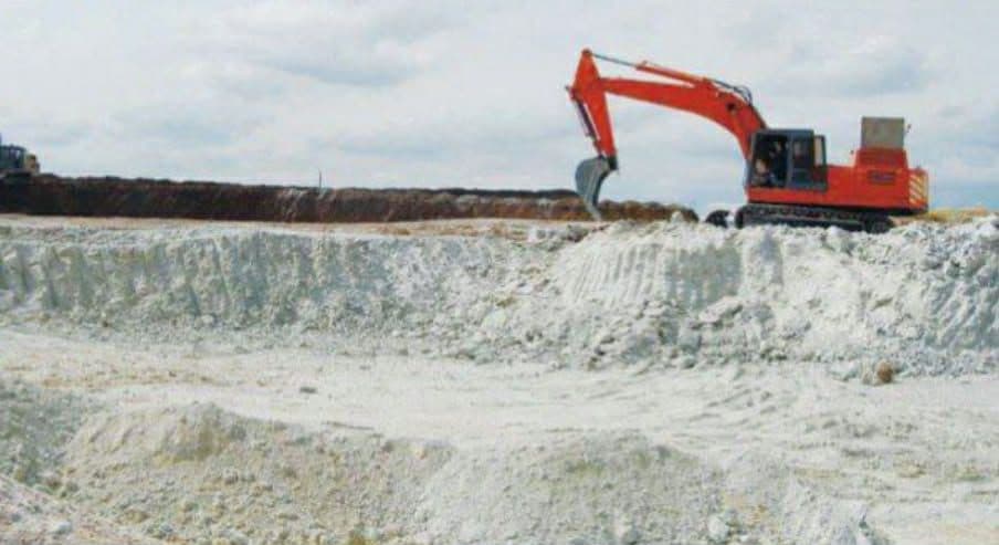 <em>В окупованому Маріуполі росіяни повністю вичерпали запаси Катеринівського кар’єра. Фото: керівника центра вивчення окупації Петра Андрющенка</em>