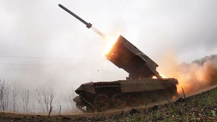 <em>Стріляє важка вогнеметна система "Солнцепьок" окупантів. Фото з відкритих джерел</em>